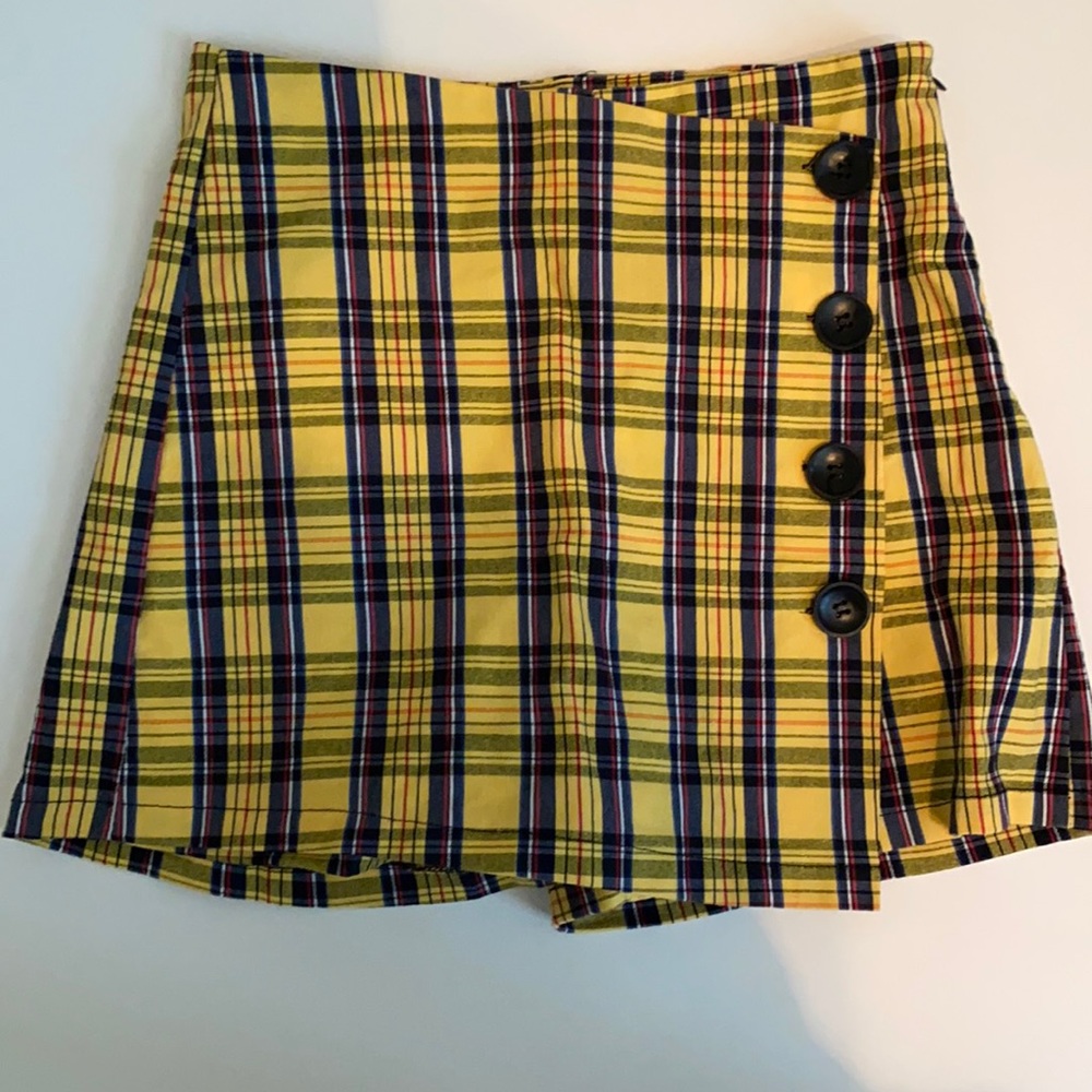 Boohoo yellow plaid skort